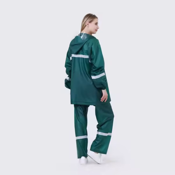CONJUTO IMPERMEABLE PARA LLUVIA CON CINTA REFLECTIVA - Imagen 3